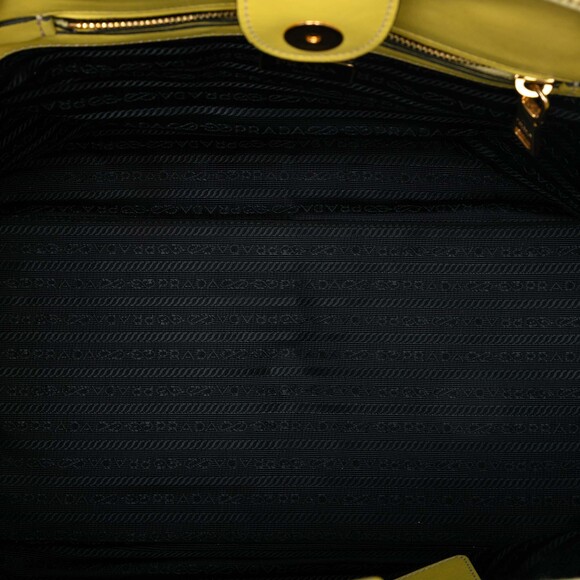 Pre-Loved Prada Vitello Daino Double Zip Convertible Tote - Picture 4 of 7